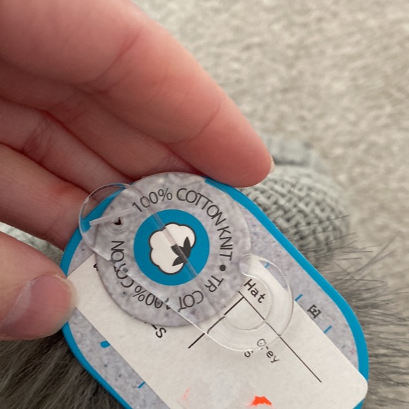 Baby knit toque - Picture 3 of 5